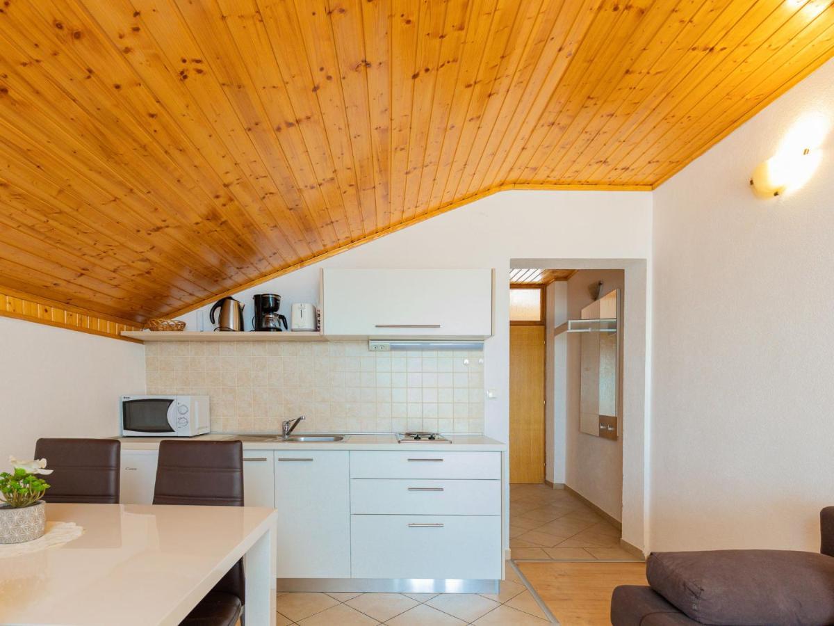 Apartment Maja - SRD420 Maslenica Exterior foto
